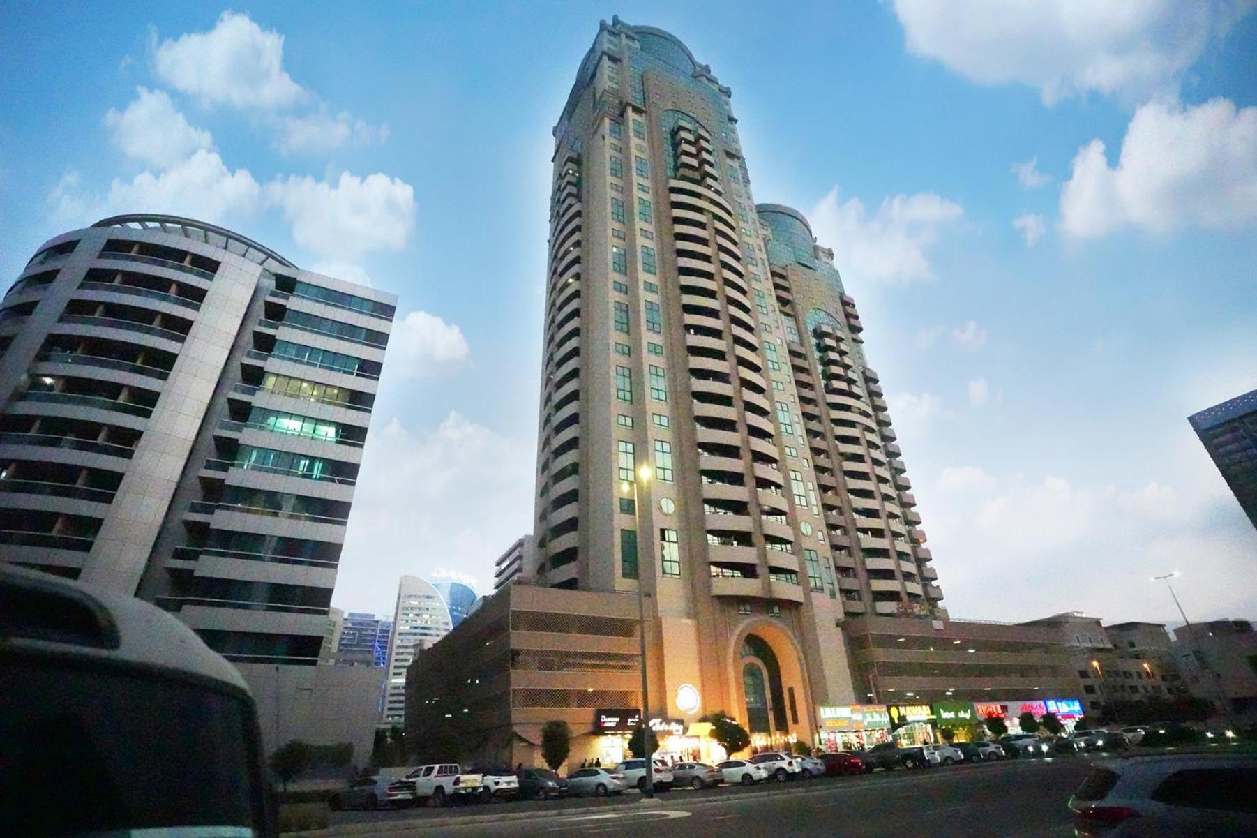 Vista Partition Room In Tecom Near Internet City Metro Dubai Exterior photo